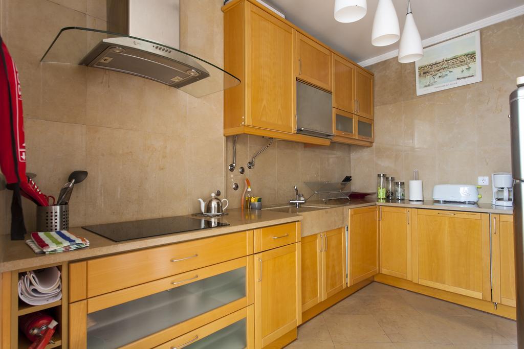 Joivy Spacious And Bright 1-Bed Flat With City Views In Lapa Лиссабон Экстерьер фото